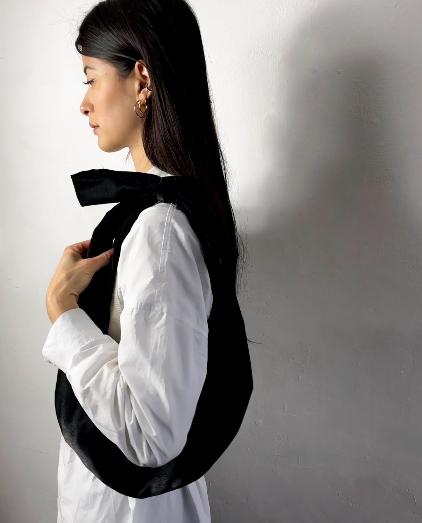 Luccichio Crossbody Sling Bag in Metallic Black Stretch Taffeta