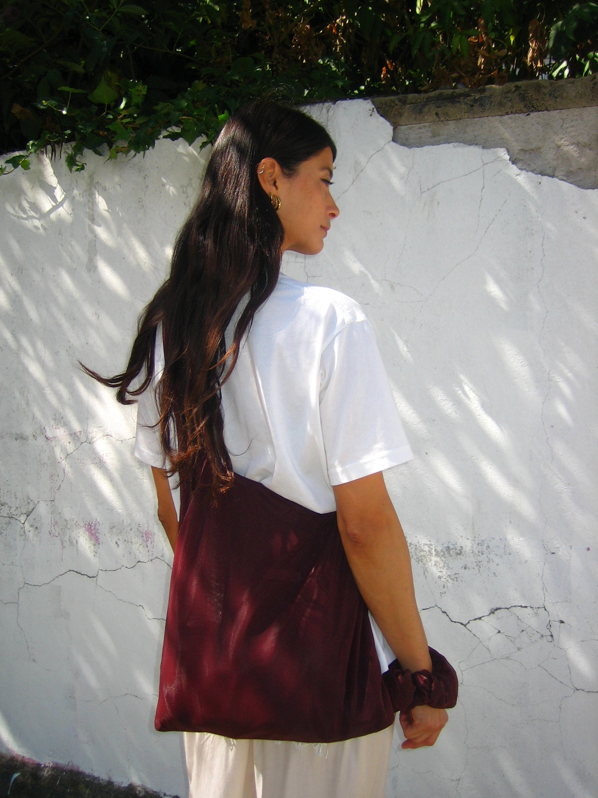 Chianti Crossbody Tote in Mesh
